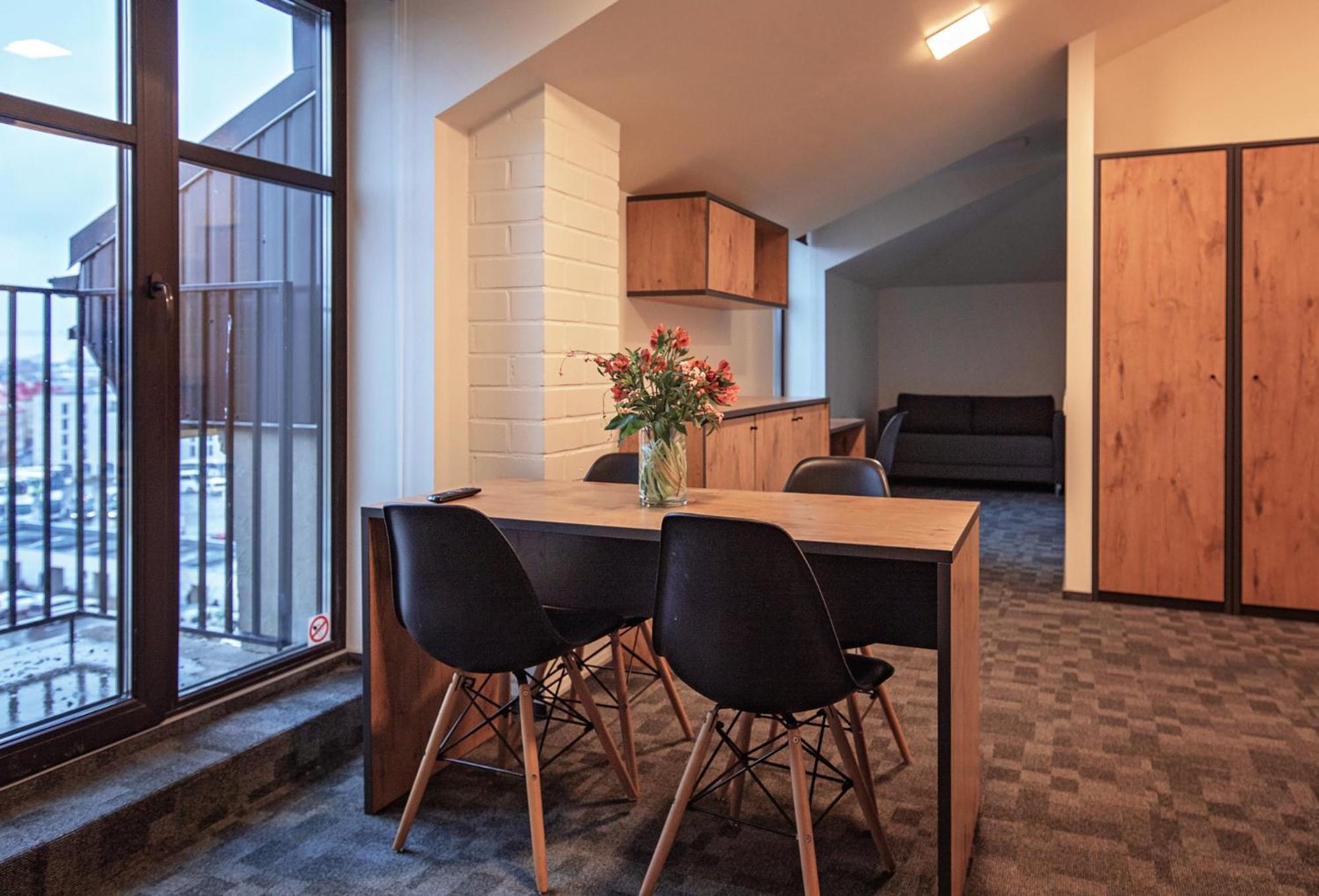 Loft Inn Self-Check In Vilnius Ngoại thất bức ảnh